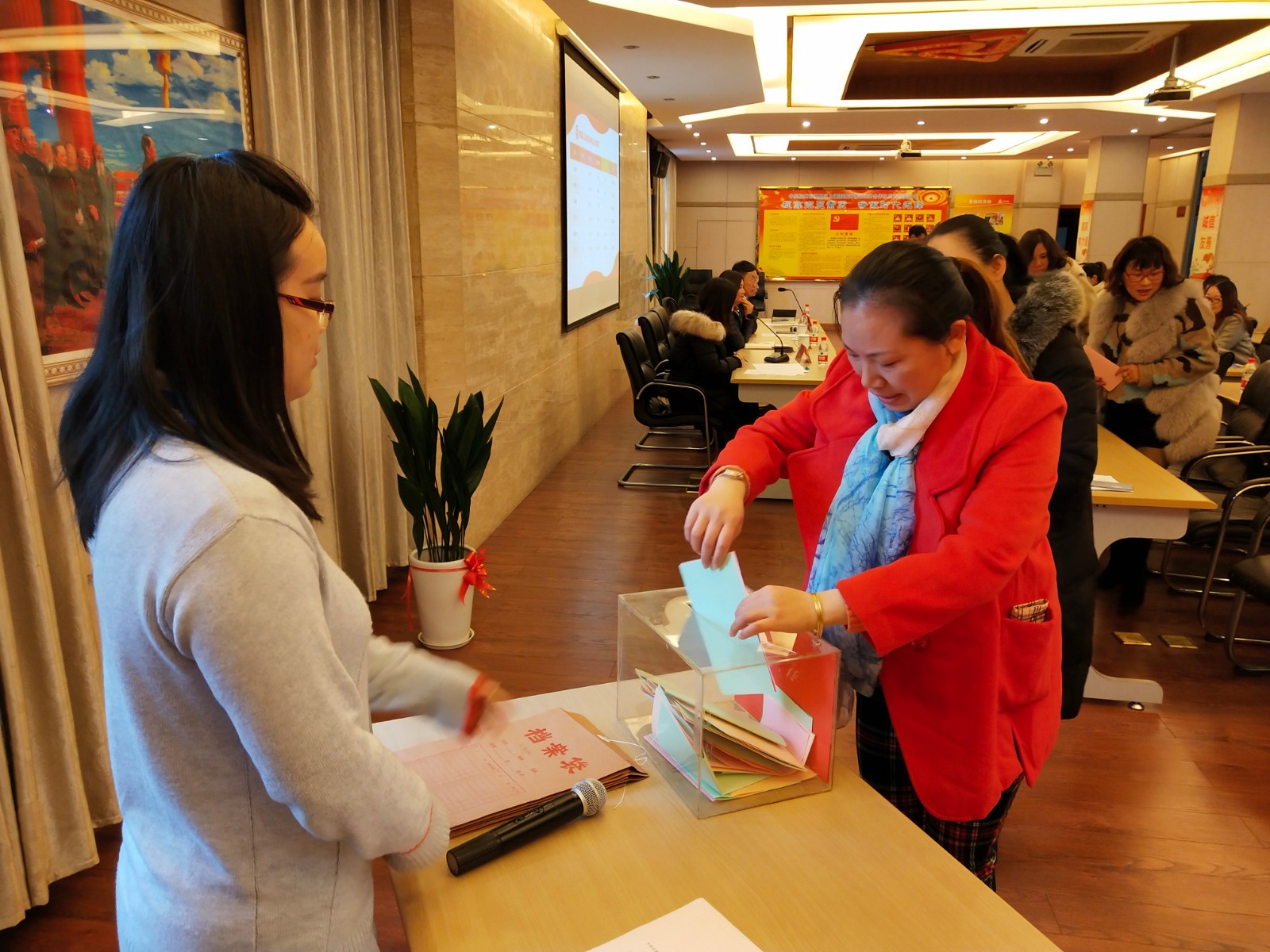Ggpoker官网市场选举产生第四届工会委员会 (2).jpg Ggpoker官网市场选举产生第四届工会委员会 (2).jpg